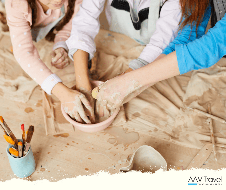 Traditional craft workshop, a authentic and enriching experience for the whole family. 